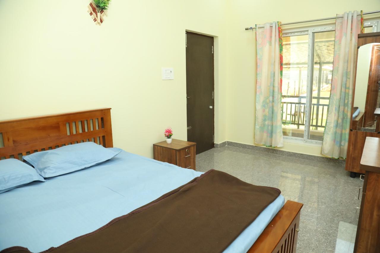 Spacious Bedroom with Attached Modern Bathroom 3